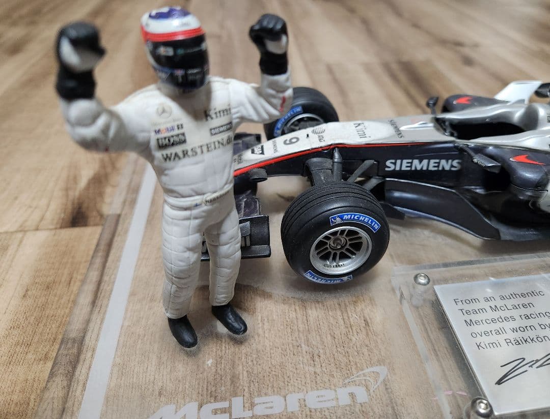 1/18 McLaren MP4-20 Kimi Räikkönen