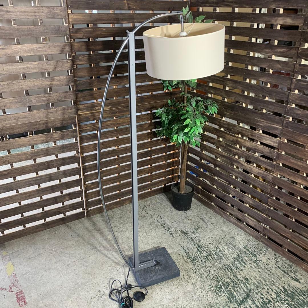 J818 ナカ　　ligne roset フロアランプ スタンド