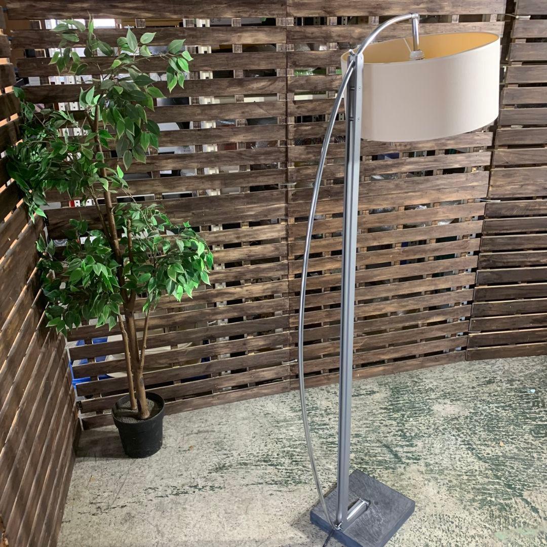 J818 ナカ　　ligne roset フロアランプ スタンド