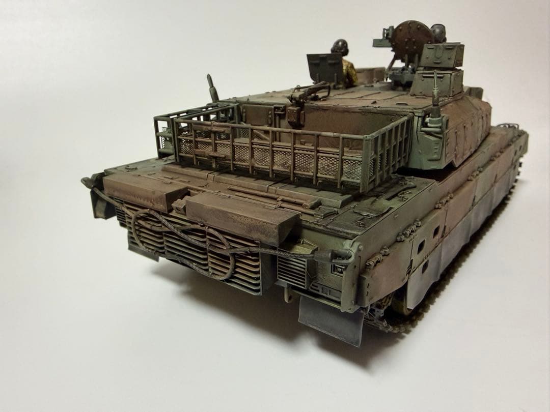 タミヤ　1/35 10式戦車　塗装済完成品 陸上自衛隊