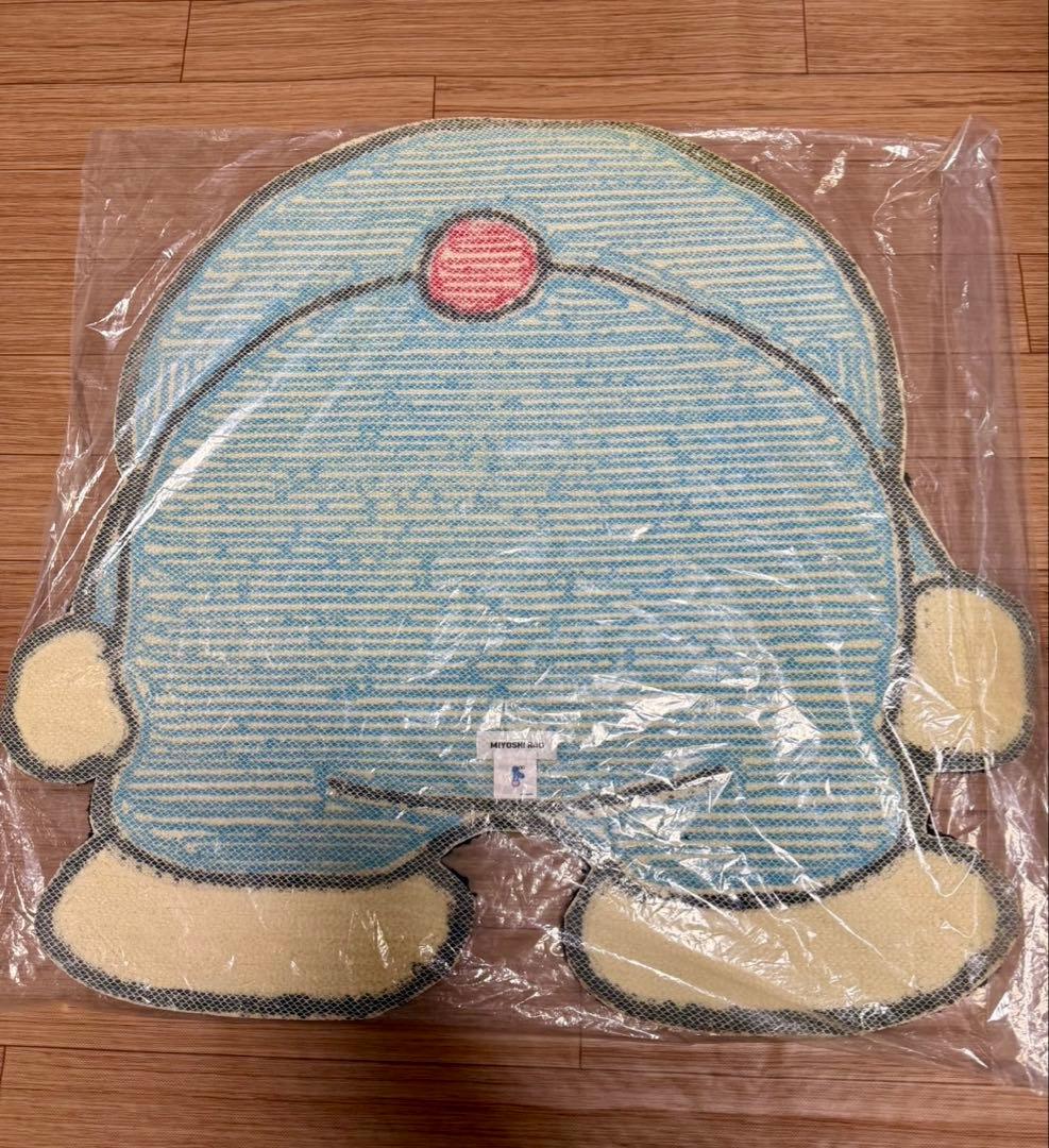 MIYOSHI RUG製 ドラえもん おしりあいフロアマット
