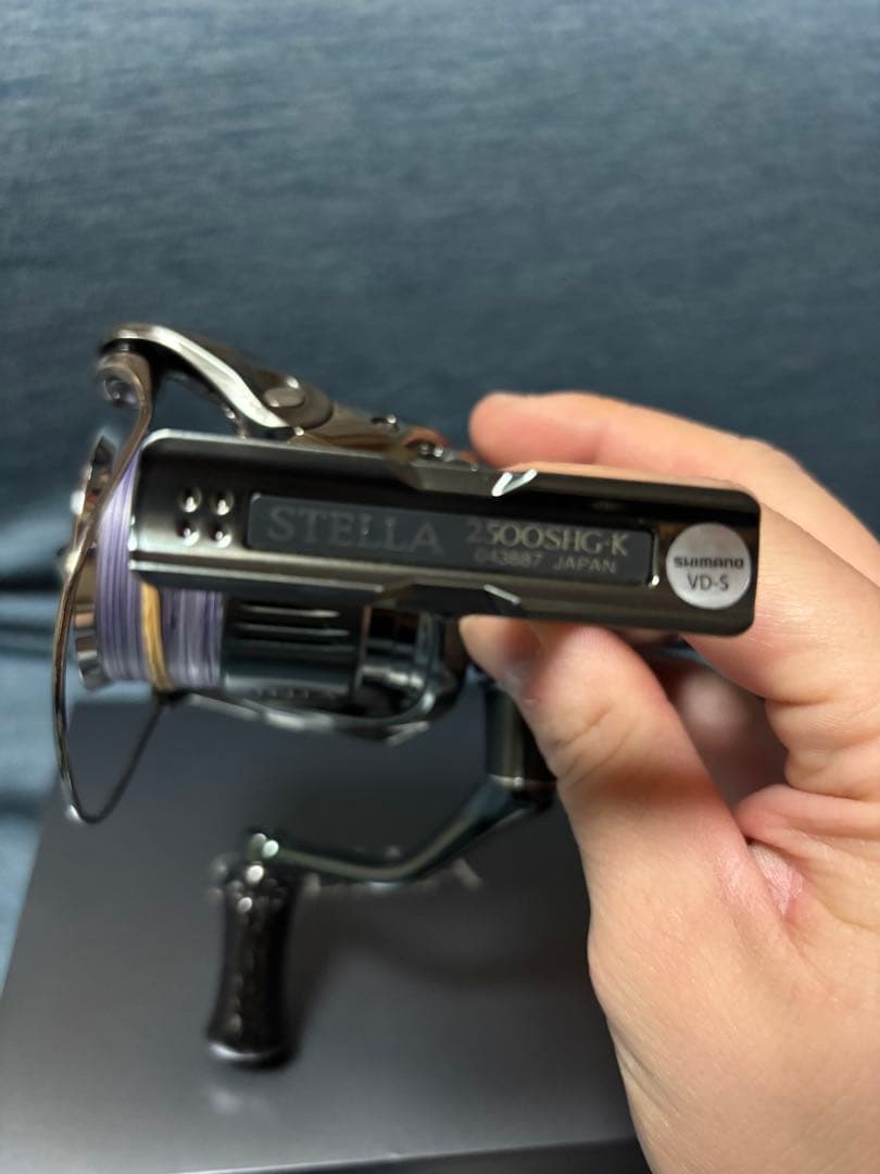 シマノ　 22ステラ2500SHG ノブ、ラインなし