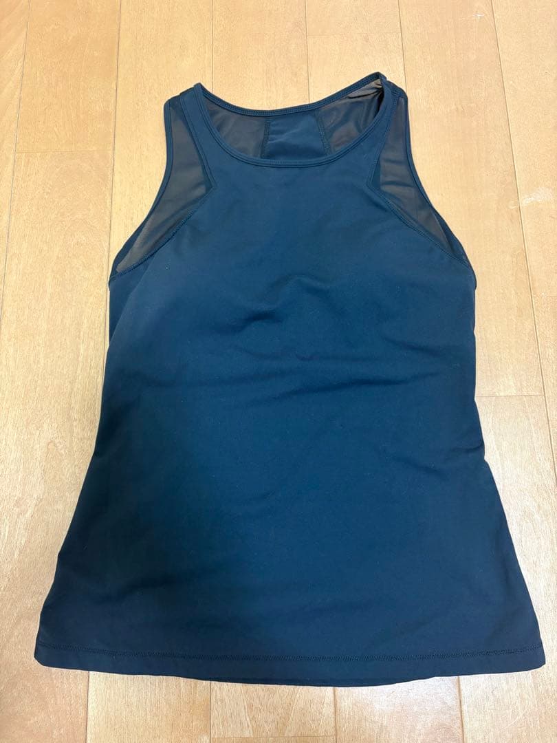 【美品】 イージーヨガ　easyoga バイユアサイドタンク ブラック　サイズ6