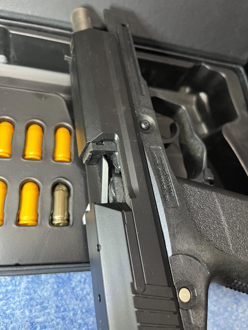 レーザータイプ排莢式 トイガン Hk-USP