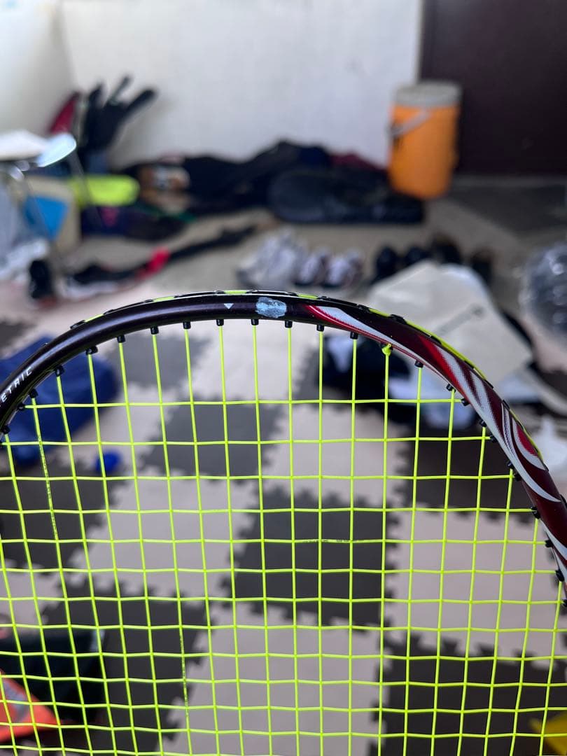 ヨネックス　アストロクス 100ゲーム　クレナイ　4U5