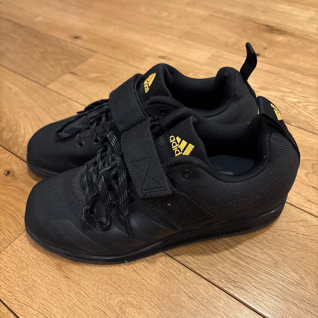 美品 adidas Powerlift ブラック 24cm