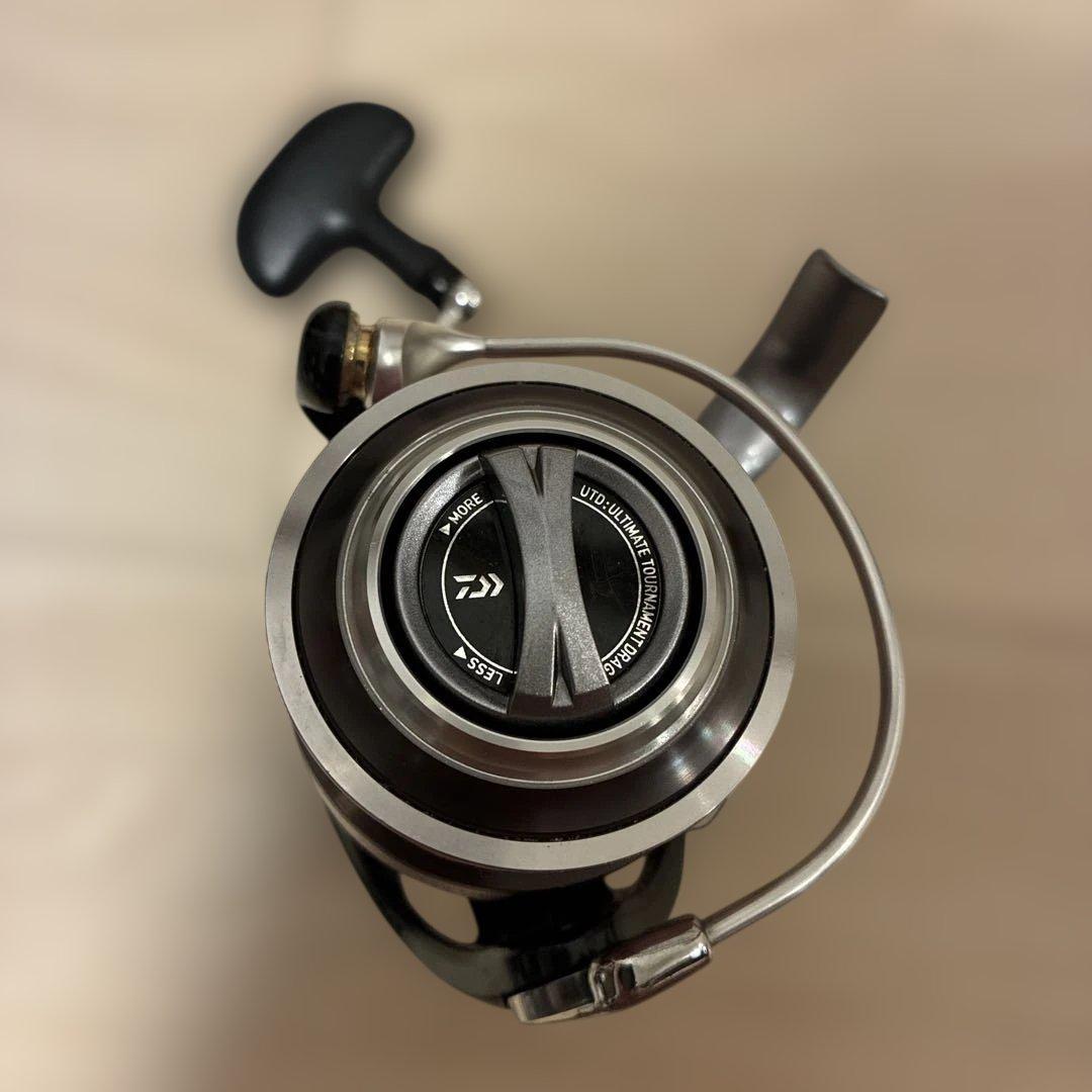DAIWA CALDIA 3012H スピニングリール