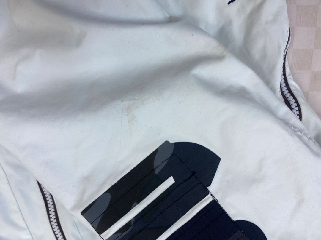 e1242☆DESCENTE スノーウエア上下セット L/M カモフラージュ