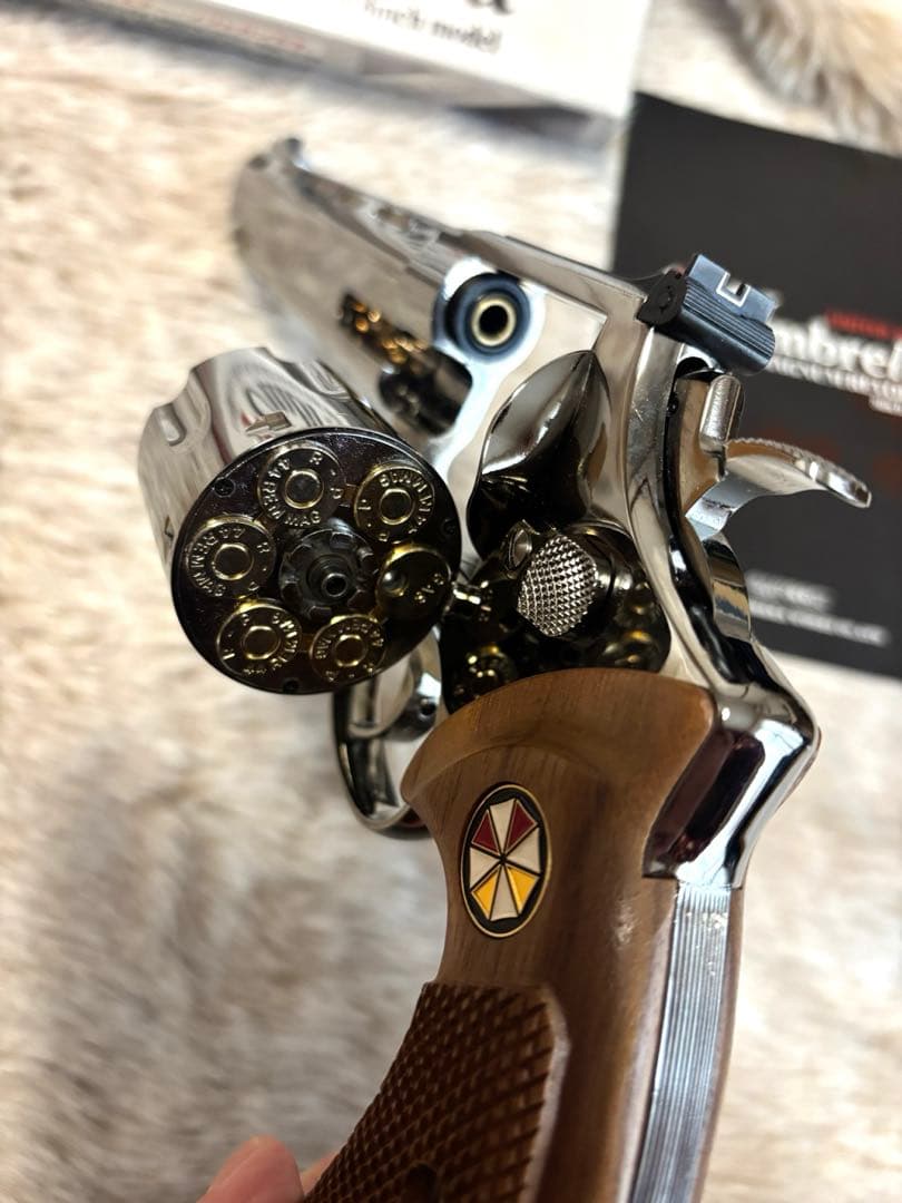 【激レア】アンブレラ マグナムリボルバー 8インチ バイオハザード