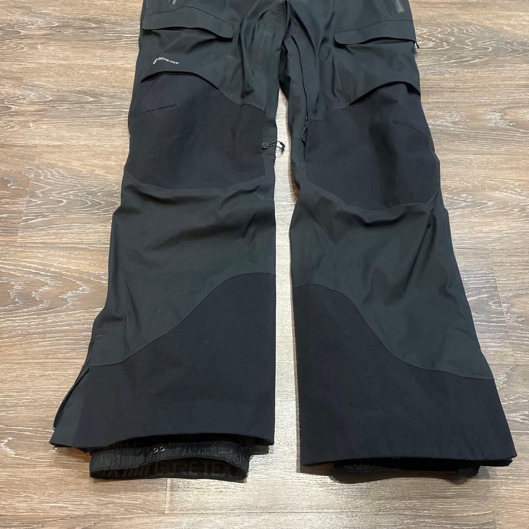 686 GORE-TEX M 美品　スノーボード　ヒブパンツ　メンズ　男性