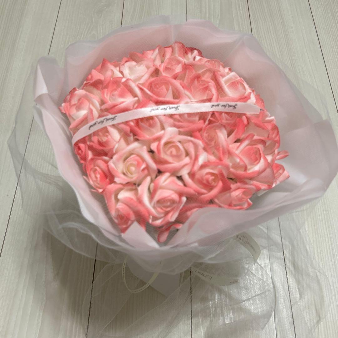 ピンク薔薇の王冠付き花束✨お値下げ⭕️