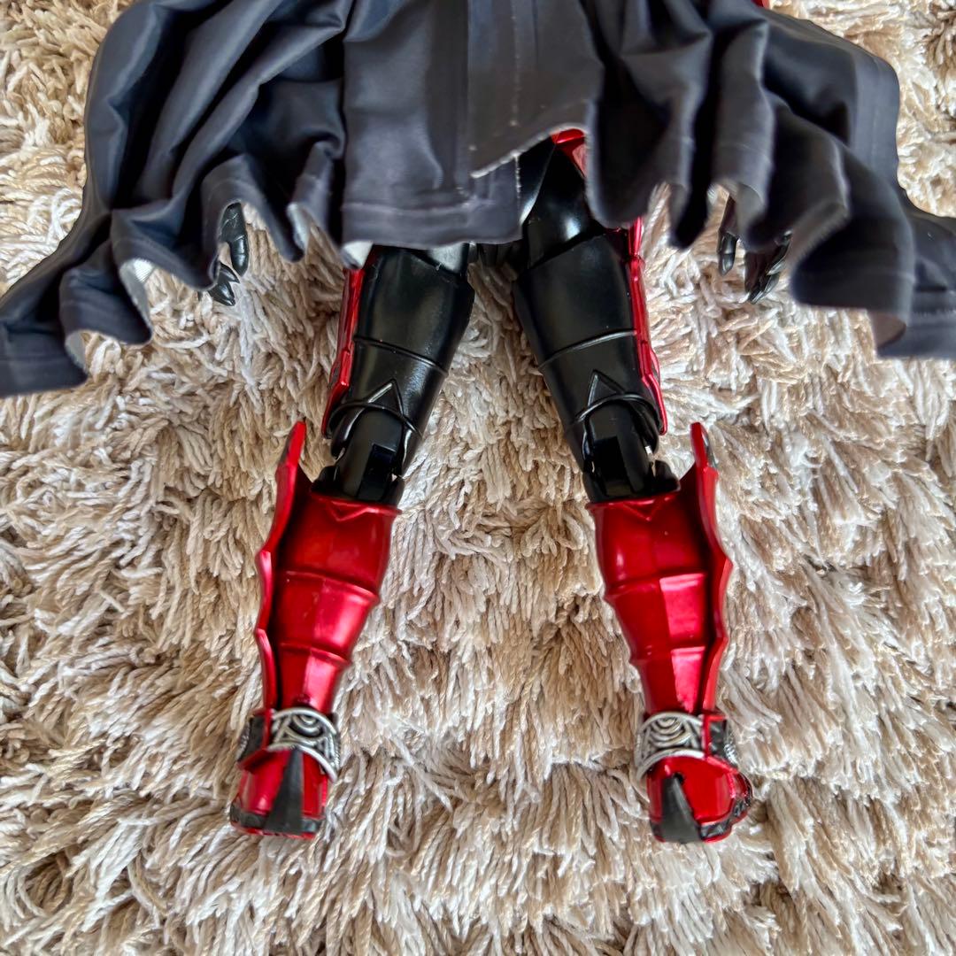 S.H.フィギュアーツ 真骨彫製法 仮面ライダーダークキバ