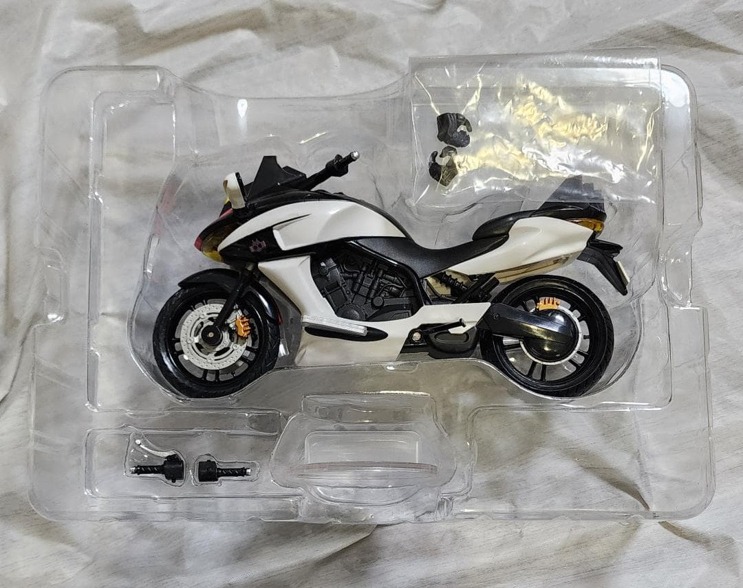 真骨彫製法 ディケイド 50th Ver. とマシンディケイダー
