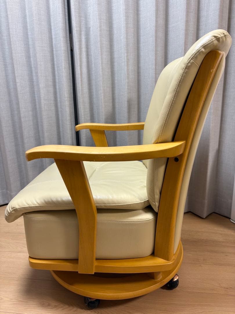 ニトリ　ダイニングチェア