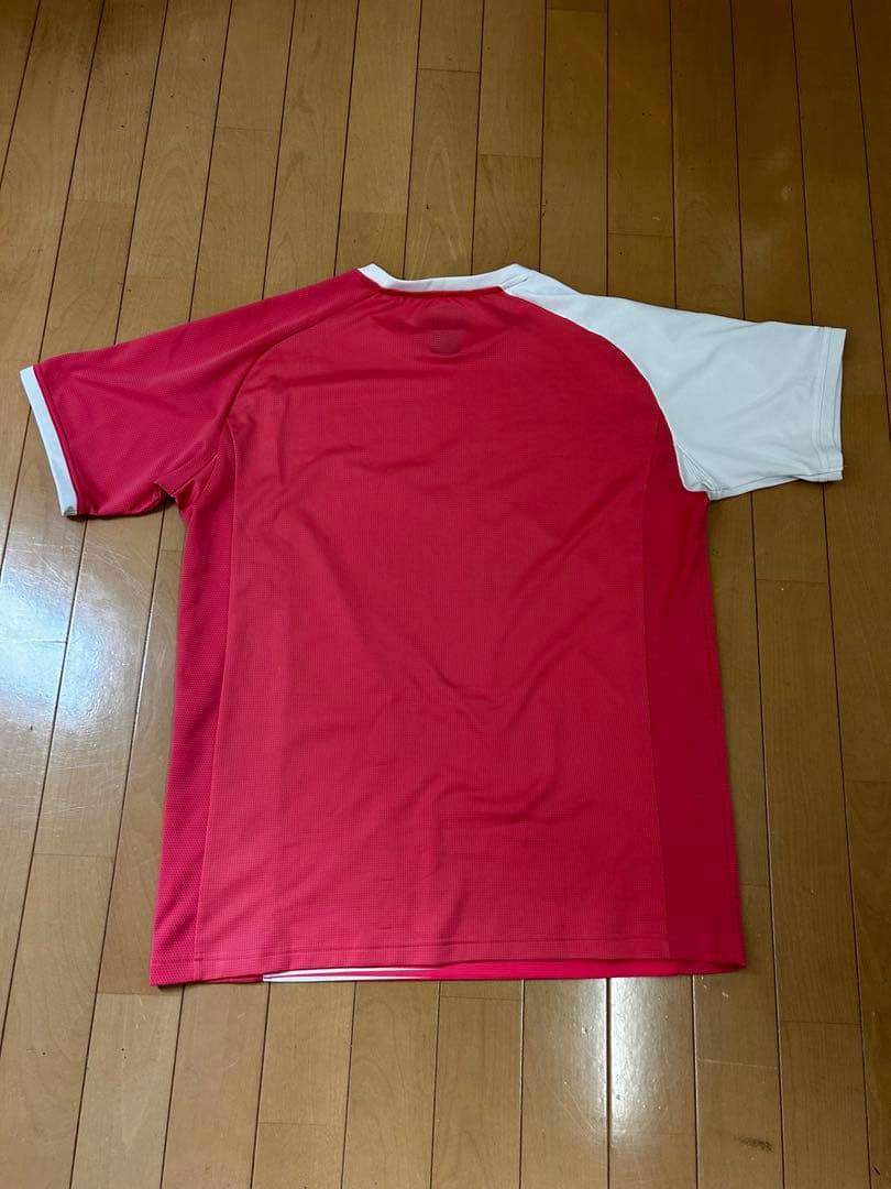 YONEX バドミントンシャツ 赤/白 ユニフォーム　ゲームウェア