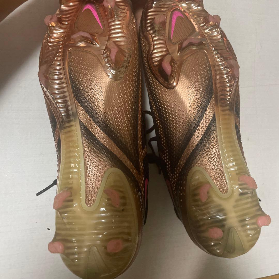 NIKEファントムgtブラック/ゴールド28.5cm