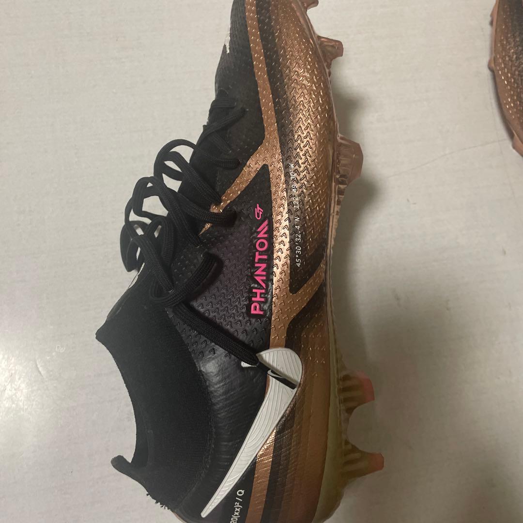 NIKEファントムgtブラック/ゴールド28.5cm