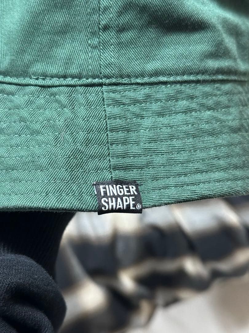 完売品FINGER SHAPE グリーン バケットハット