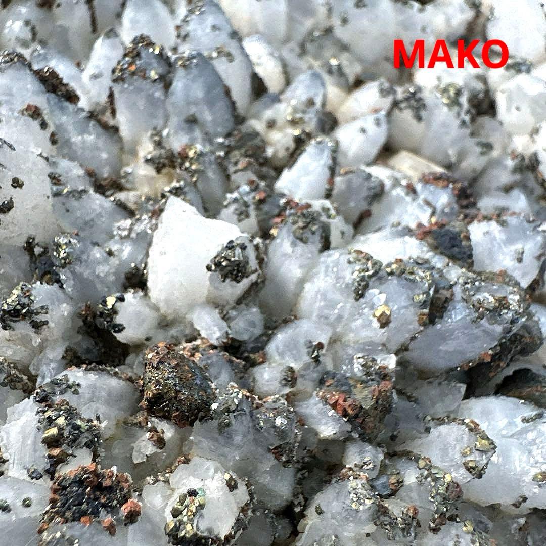 M1757☆パイライト共生水晶クラスター7.8Kg☆尾太鉱山産☆N50503-A