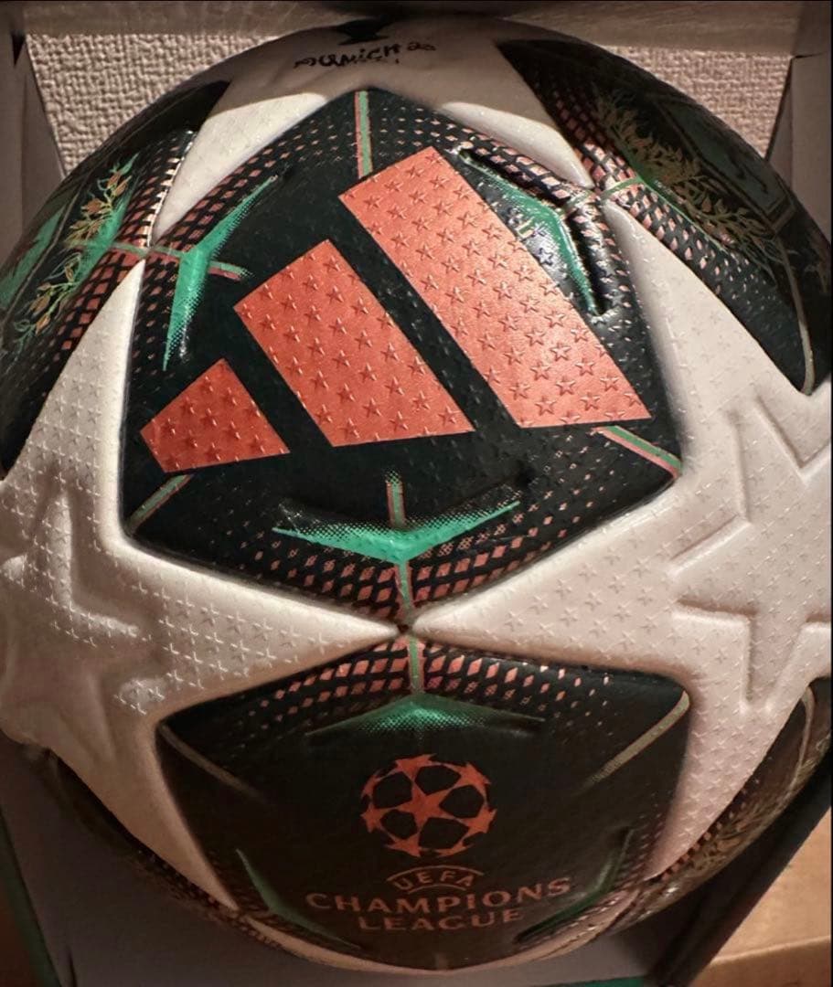 【国内正規店購入】UEFAチャンピオンズリーグ　フィナーレ　ミュンヘンプロ5号球