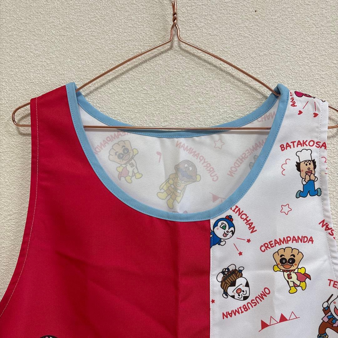 ♡フレーベル館　新品未使用品　アンパンマン　保育士エプロン　サイズM〜L