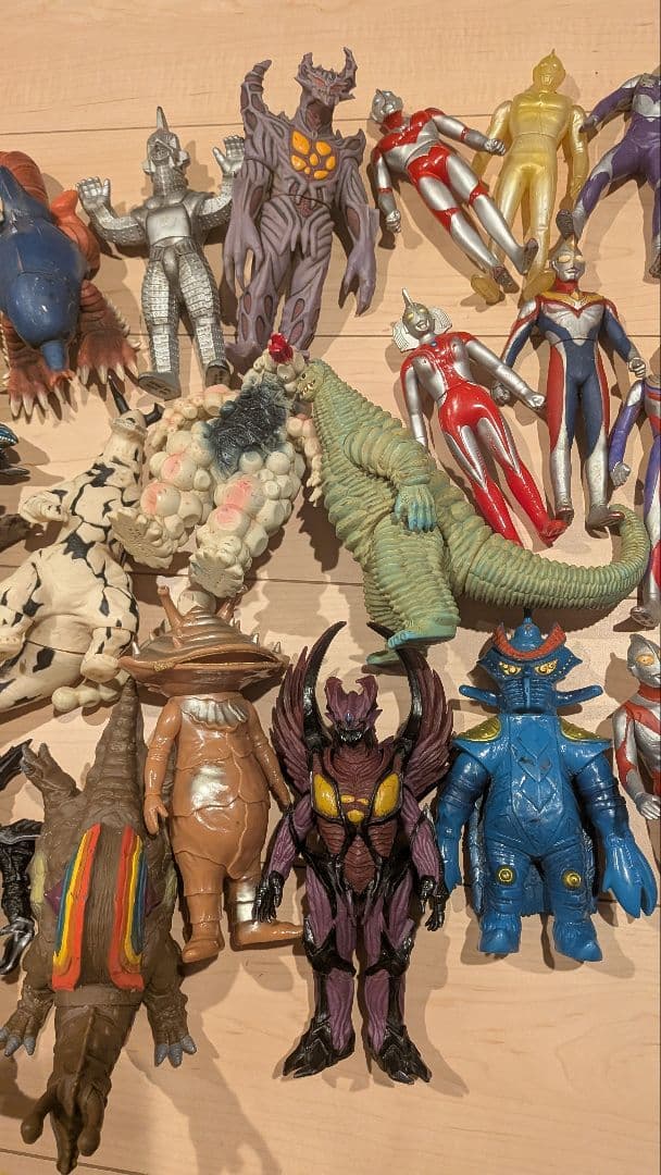【貴重品】ウルトラマン 怪獣 ソフビセット 32体