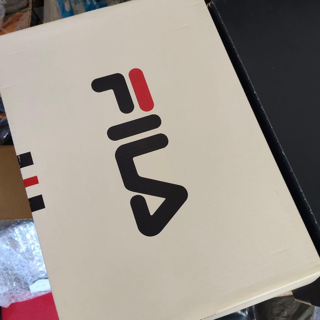 リーボック&FILA ランニング　2足　ブラック　ブルー　UNISEX