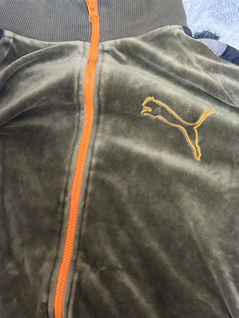 PUMA ベロアジャージ上下セット オリーブ
