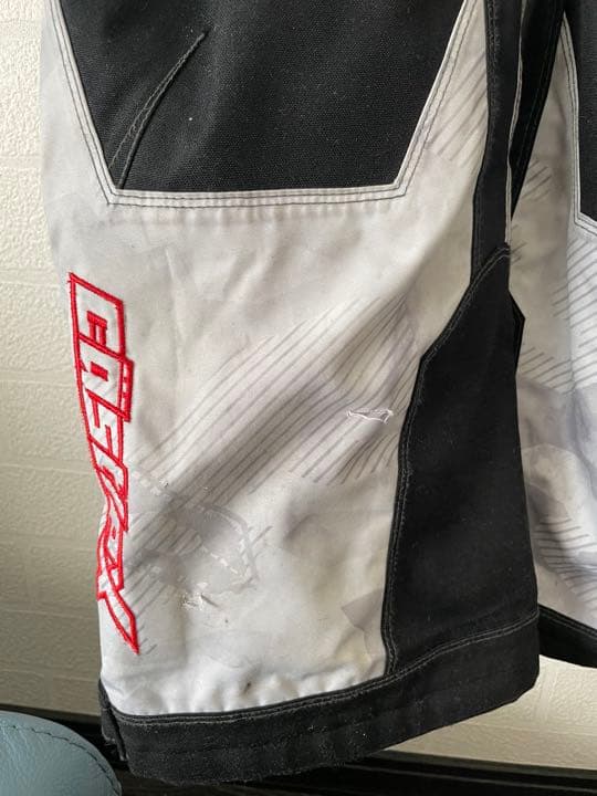 スノーモービル ウエア　CastleX