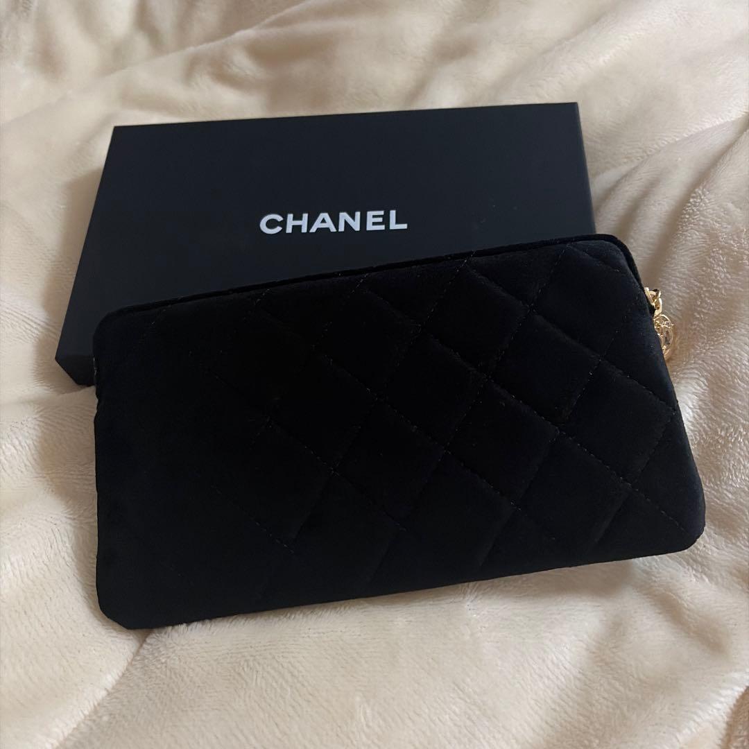 CHANEL ノベルティ キルティング クラッチバッグ ポーチ 財布