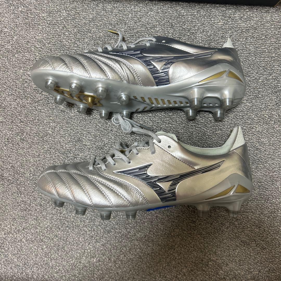 新品　超最新　限定カラー　ミズノ　モレリア ネオ4 JAPAN 25.5