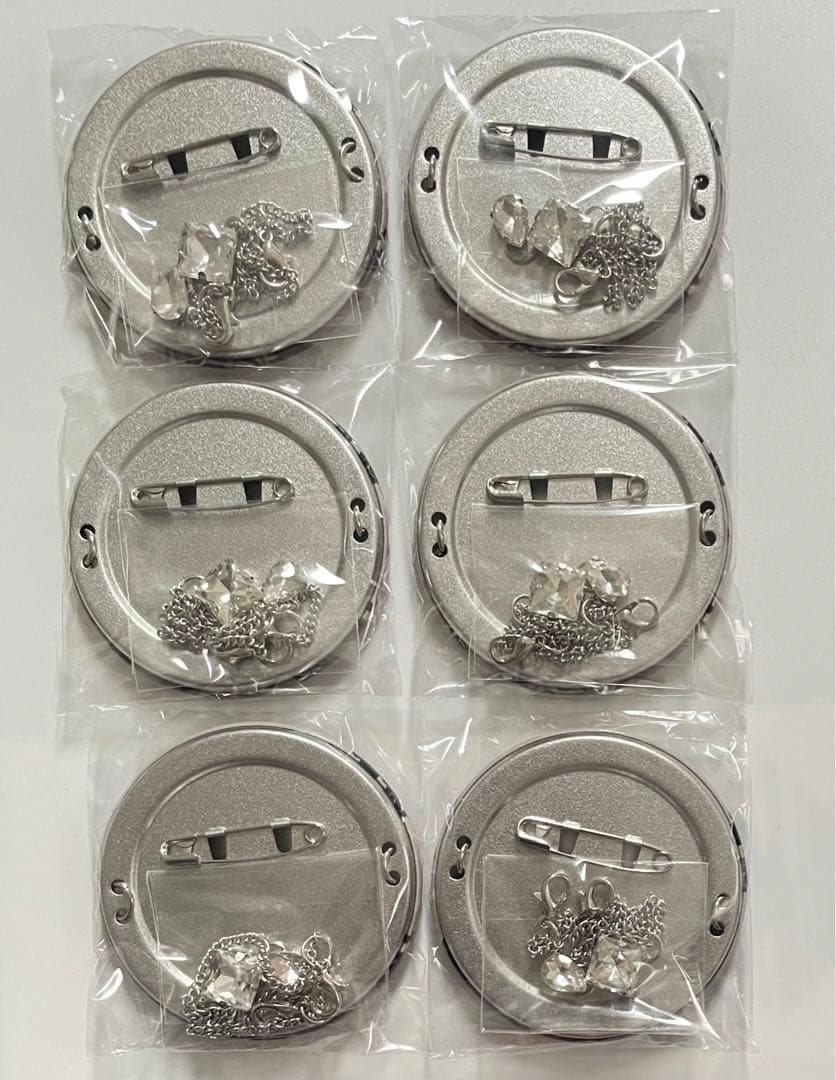 極楽街　近すぎて美しい極近店　チェーン付き缶バッジ　黄泉　ヨミ　6点