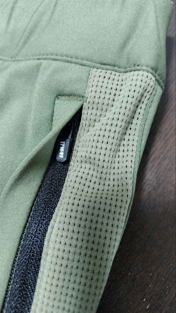 新品未使用　売切れ商品　TFW49 ストレッチパンツ