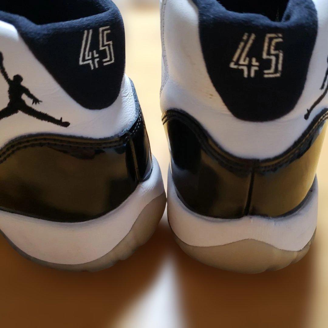 シューズ(女性用) AIR JORDAN 11 RETRO 25cm