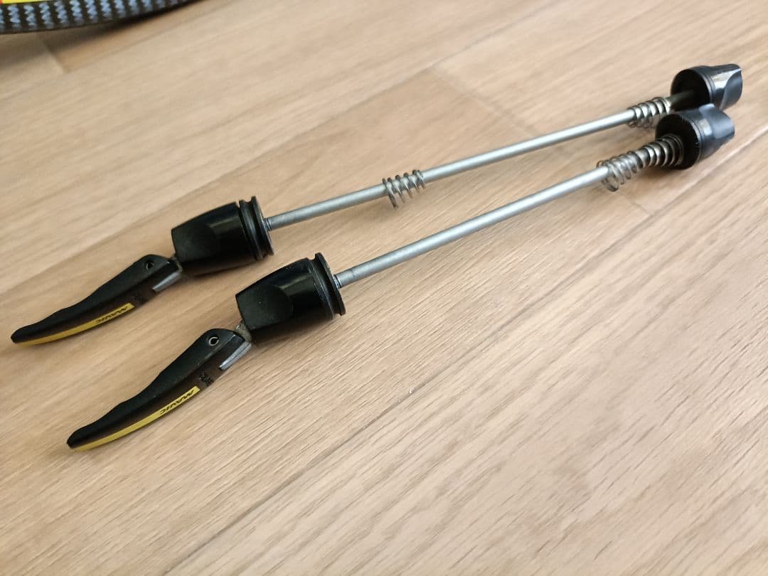 MAVIC COSMIC PRO CARBON SL シマノ新ETRTO対応