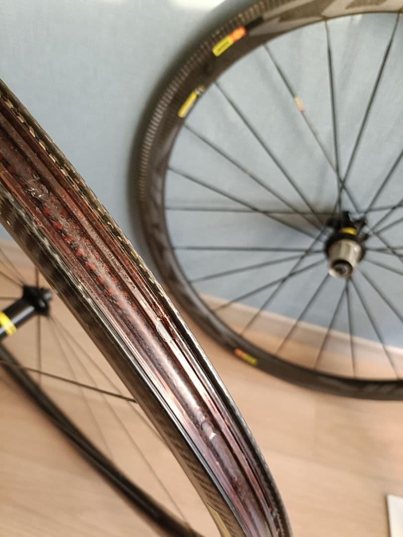 MAVIC COSMIC PRO CARBON SL シマノ新ETRTO対応