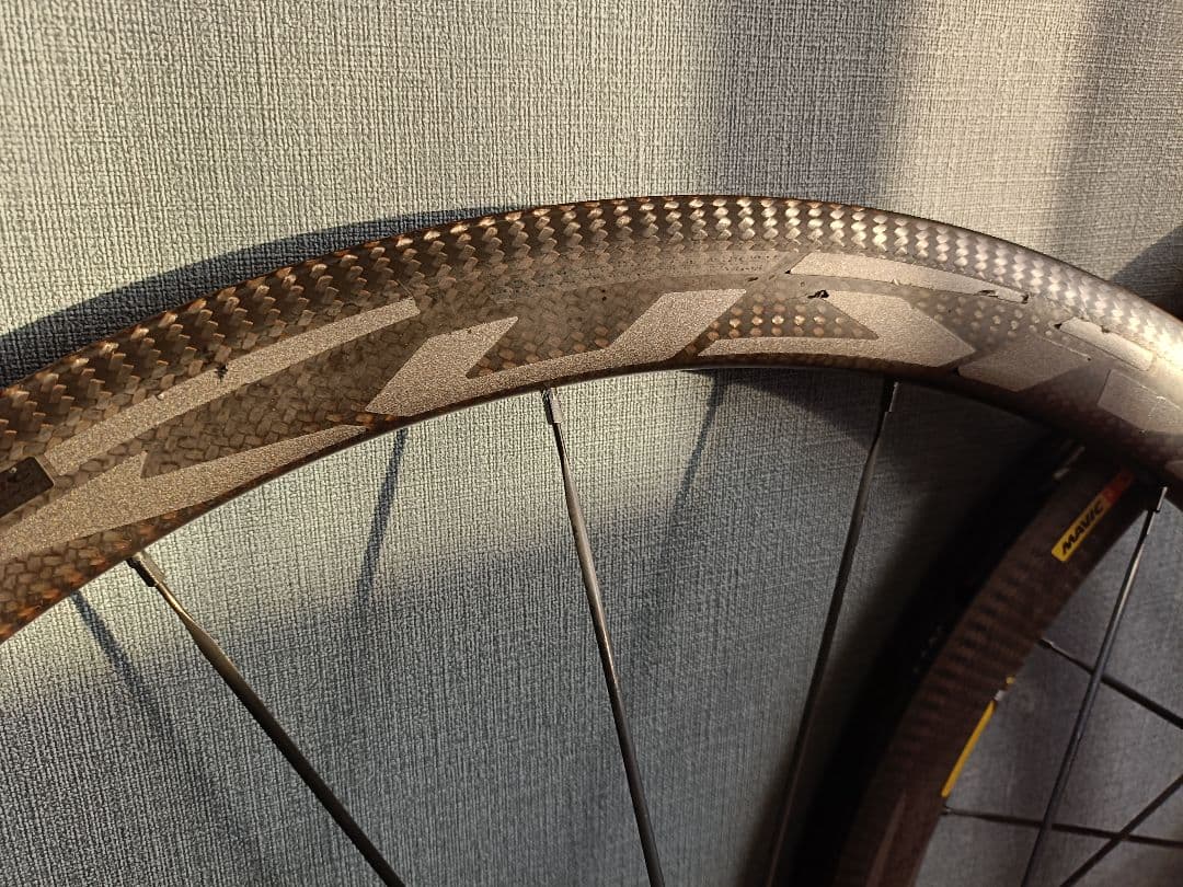 MAVIC COSMIC PRO CARBON SL シマノ新ETRTO対応