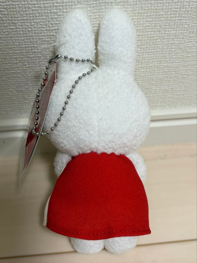 【ミッフィー 】ストロベリー キーチェーン マスコット ぬいぐるみ タグ付き