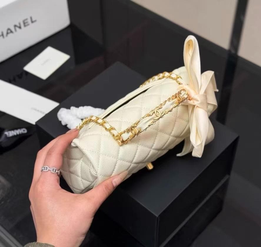 美品✨ 希少 アイボリー キルティング ショルダーバッグ