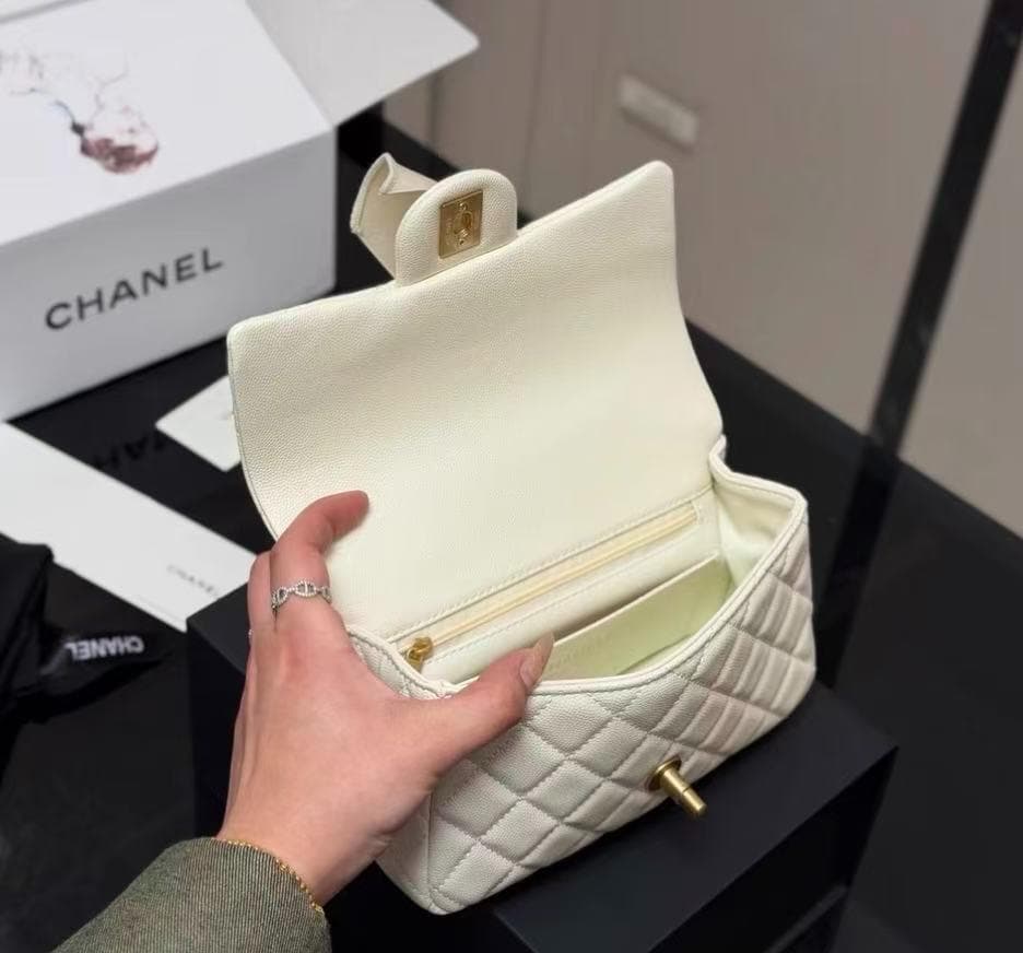 美品✨ 希少 アイボリー キルティング ショルダーバッグ