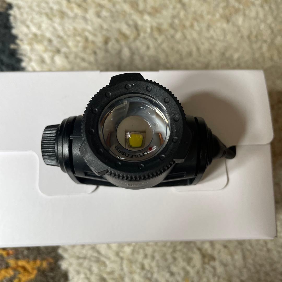 LEDLENSER H7R CORE ヘッドランプ