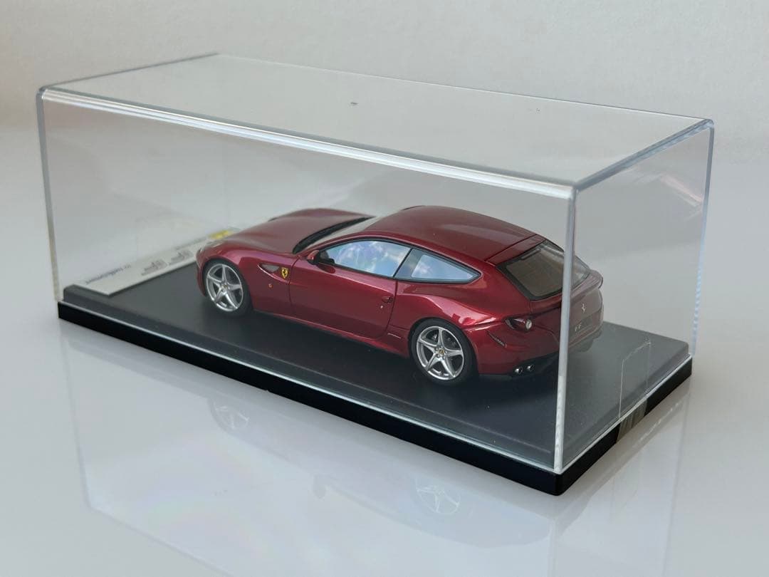 Ferrari looksmart FF 1/43 ミニカー 赤