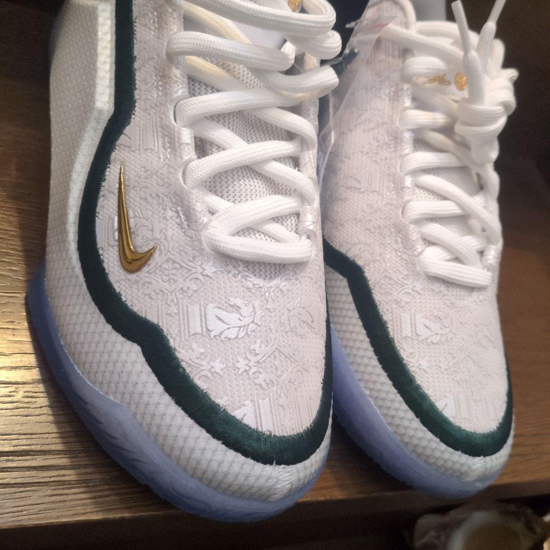 NIKE　レブロン23　バスケットシューズ