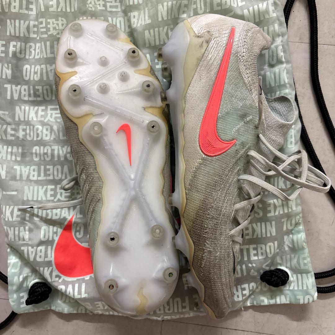 NIKEファントムGX2AG