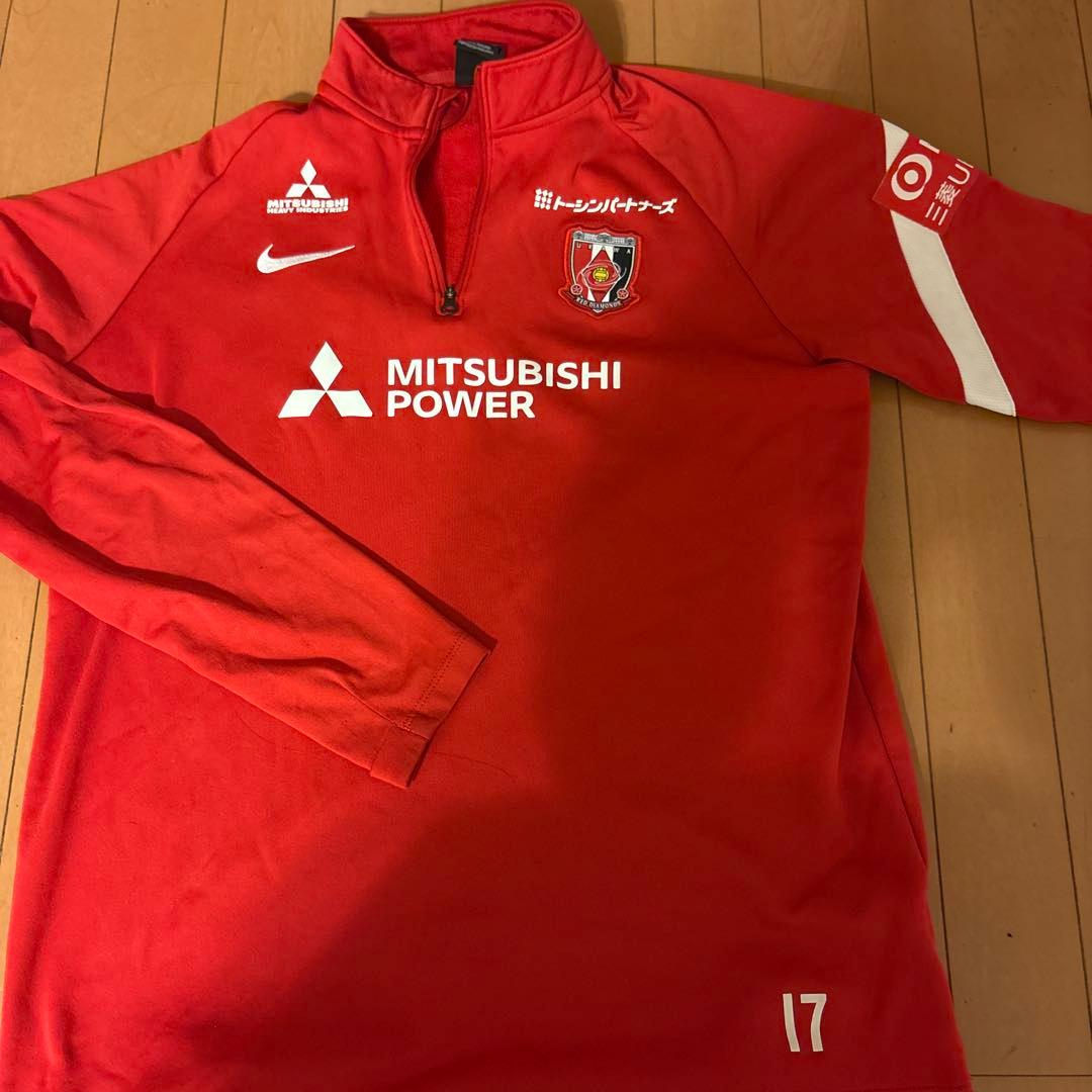 浦和レッズ　練習着　上下セット