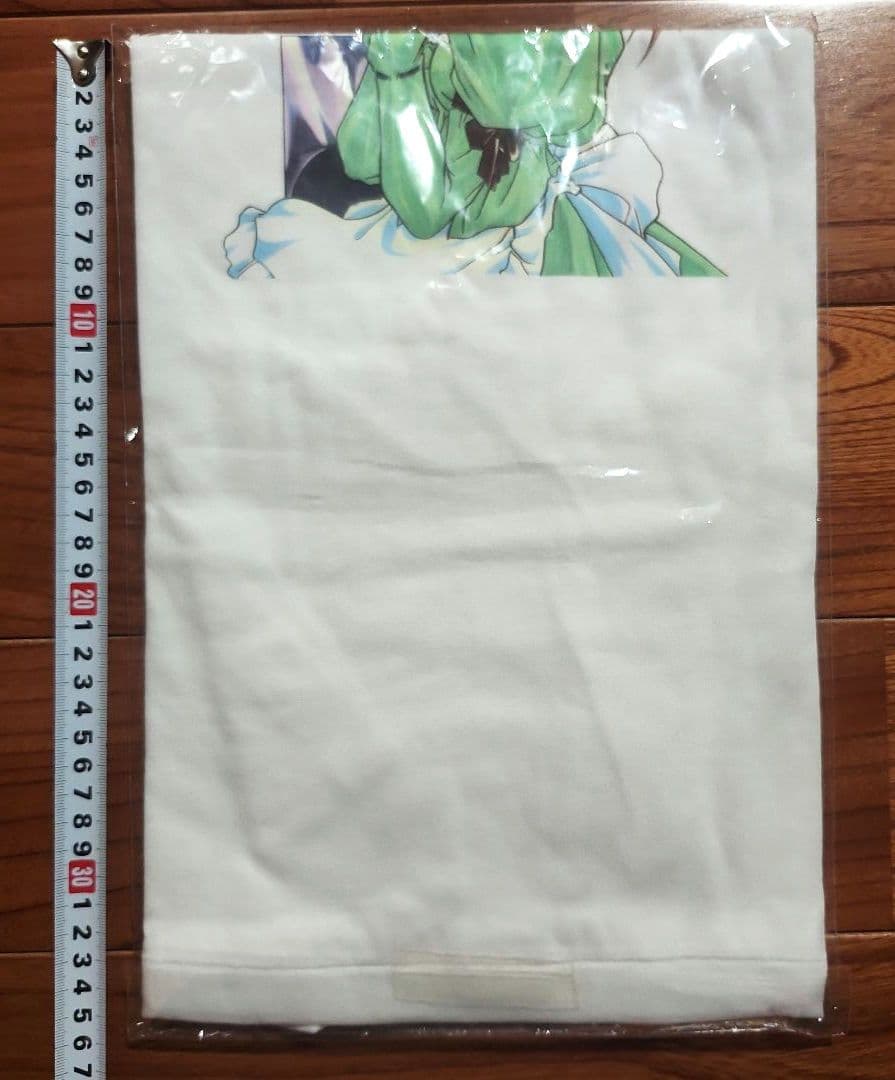 雛鳥の囀　クレア=バートン　Tシャツ
