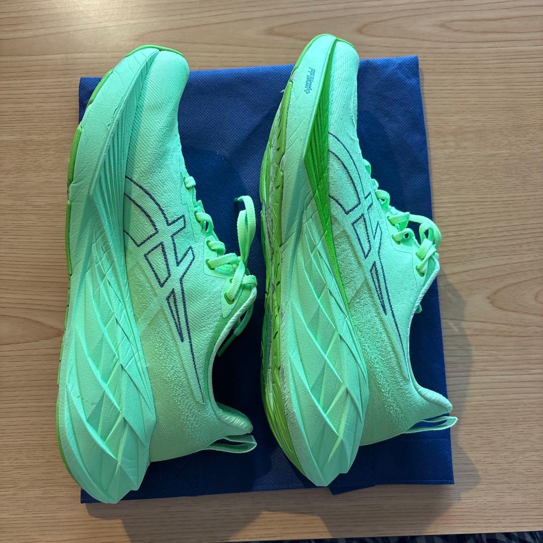 アシックス asics NOVABLAST 4 27.5cm