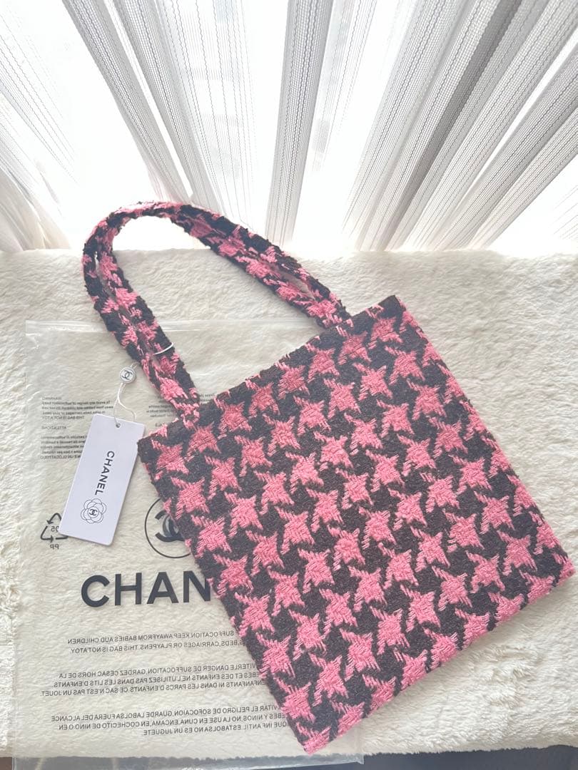 CHANELツイードトートバッグVIPノベルティ ピンク