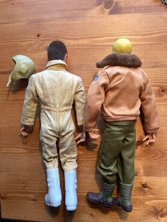GIJOE（2体）＋GIジョー大図鑑