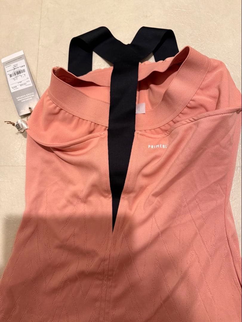 adidas タンクトップ スカート セット